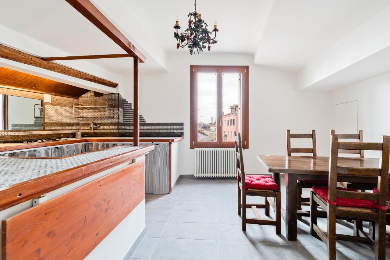 ヴェネツィアPonte Di Rialto Penthouse With Panoramic Terraceアパートメント エクステリア 写真