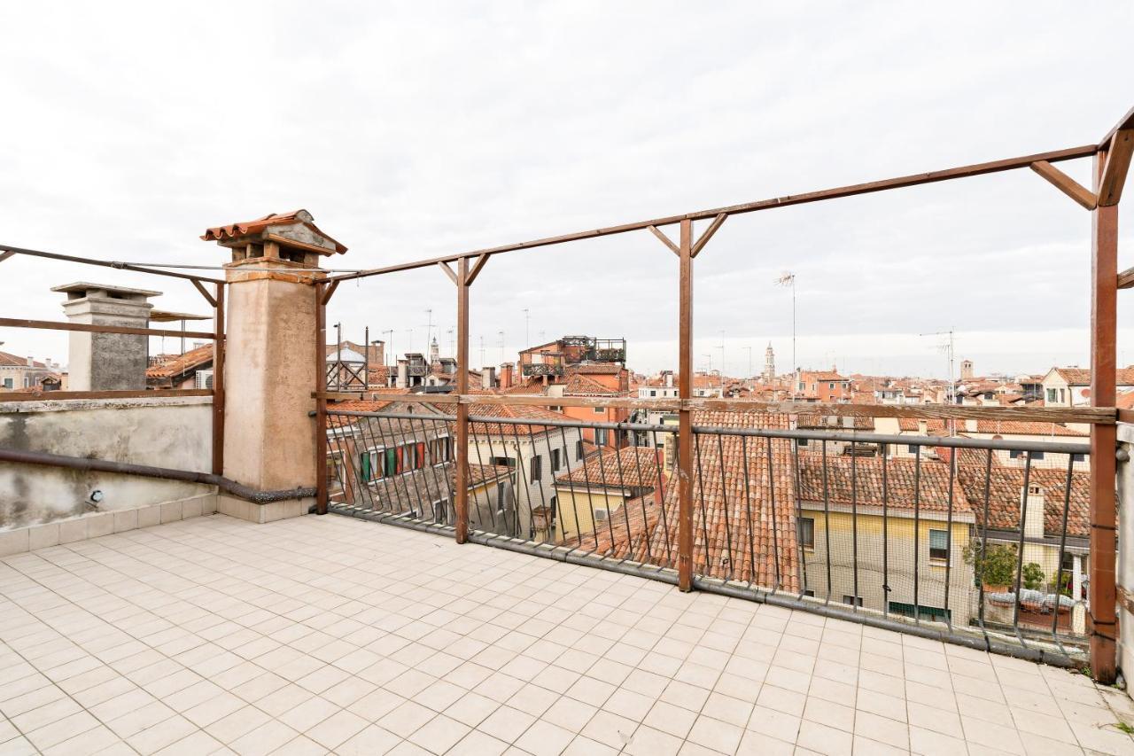 ヴェネツィアPonte Di Rialto Penthouse With Panoramic Terraceアパートメント エクステリア 写真